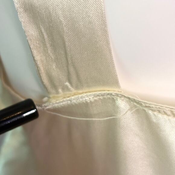 Vintage Cream Crop Satin Bralette Camisole Size Small Coquette PinUp Crop Top - Picture 6 of 8